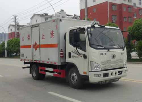 解放J6国六蓝牌4.2米爆破器材运输车